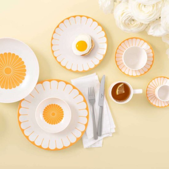 Fleur Yellow Place Setting