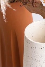 Yahalomis- Flora Vase