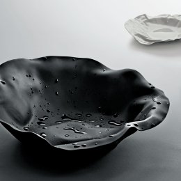 Alessi Sarriá Bowl in black or white