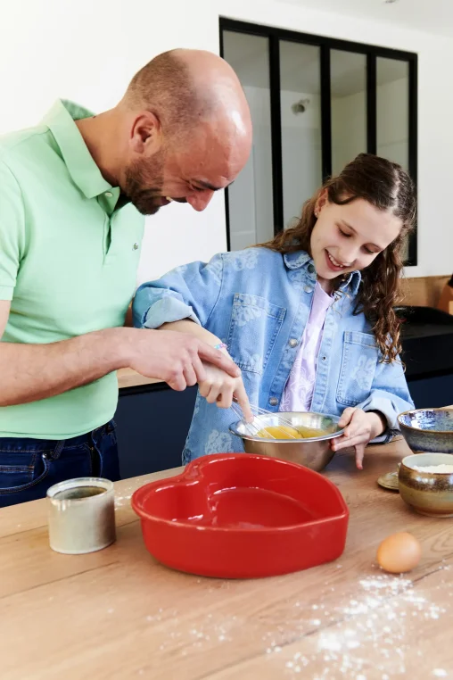 Peugeot FOR YOU Ceramic Heart Dish Red, 26cm